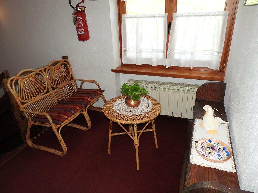 Hotel Le Clocher Champoluc Eksteriør billede
