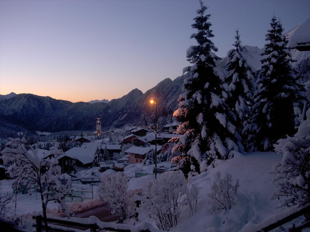 Hotel Le Clocher Champoluc Eksteriør billede