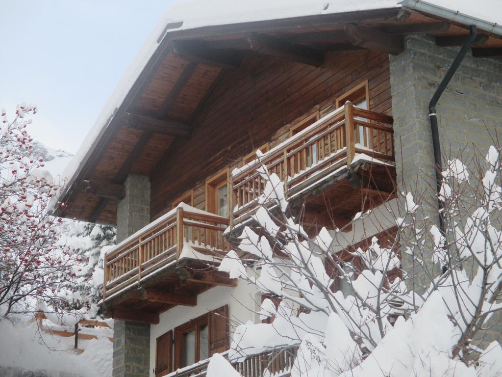 Hotel Le Clocher Champoluc Eksteriør billede