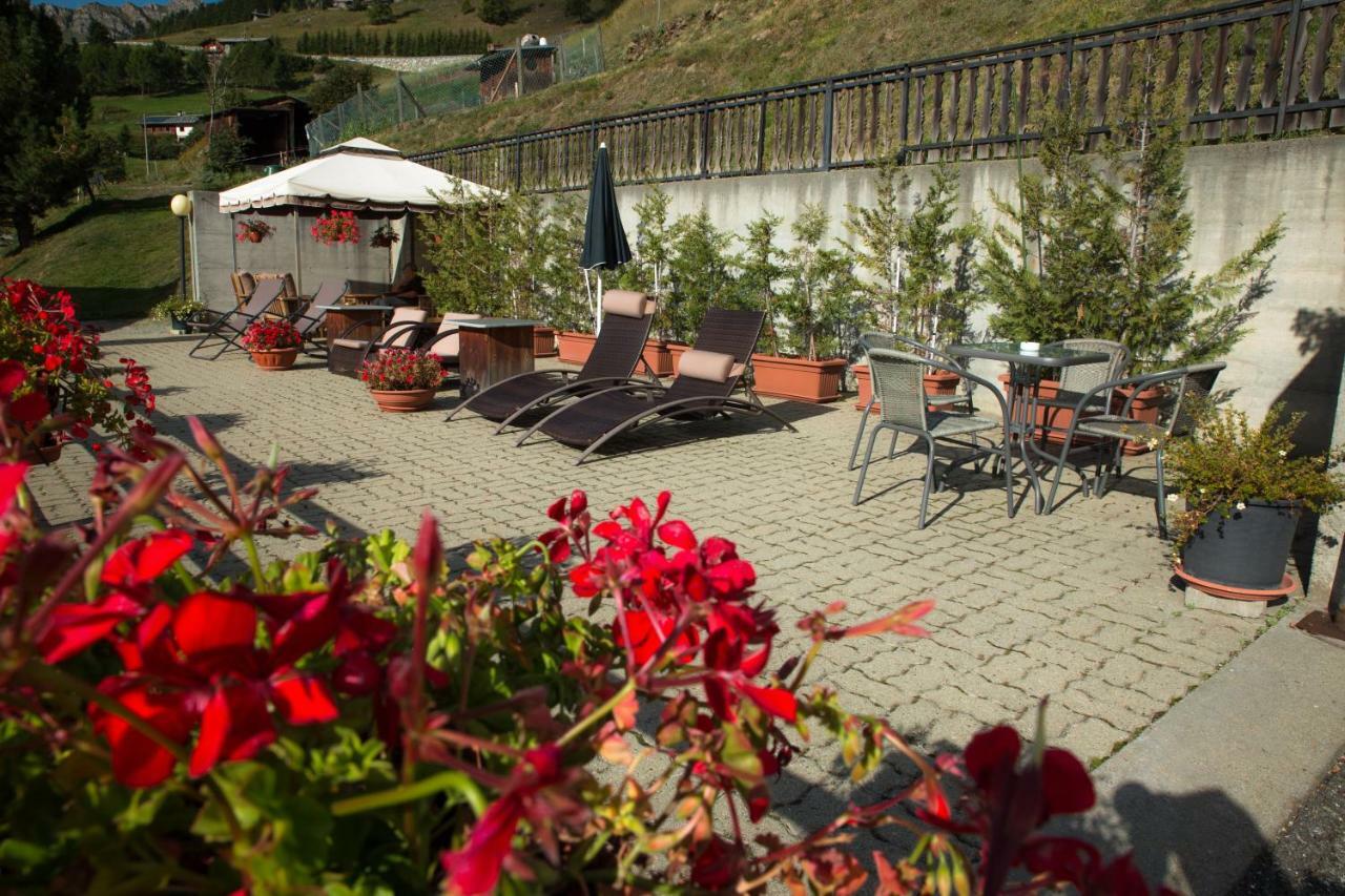 Hotel Le Clocher Champoluc Eksteriør billede