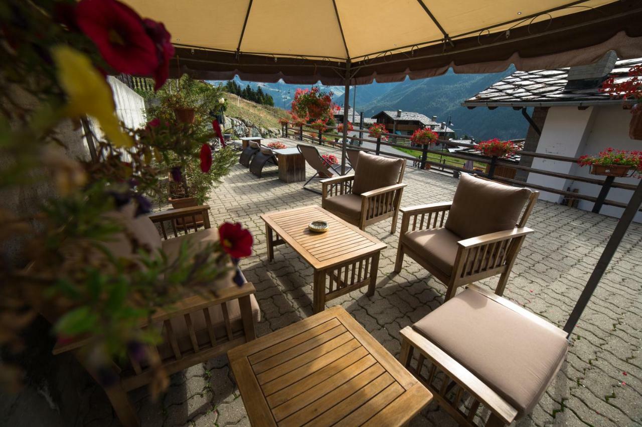 Hotel Le Clocher Champoluc Eksteriør billede