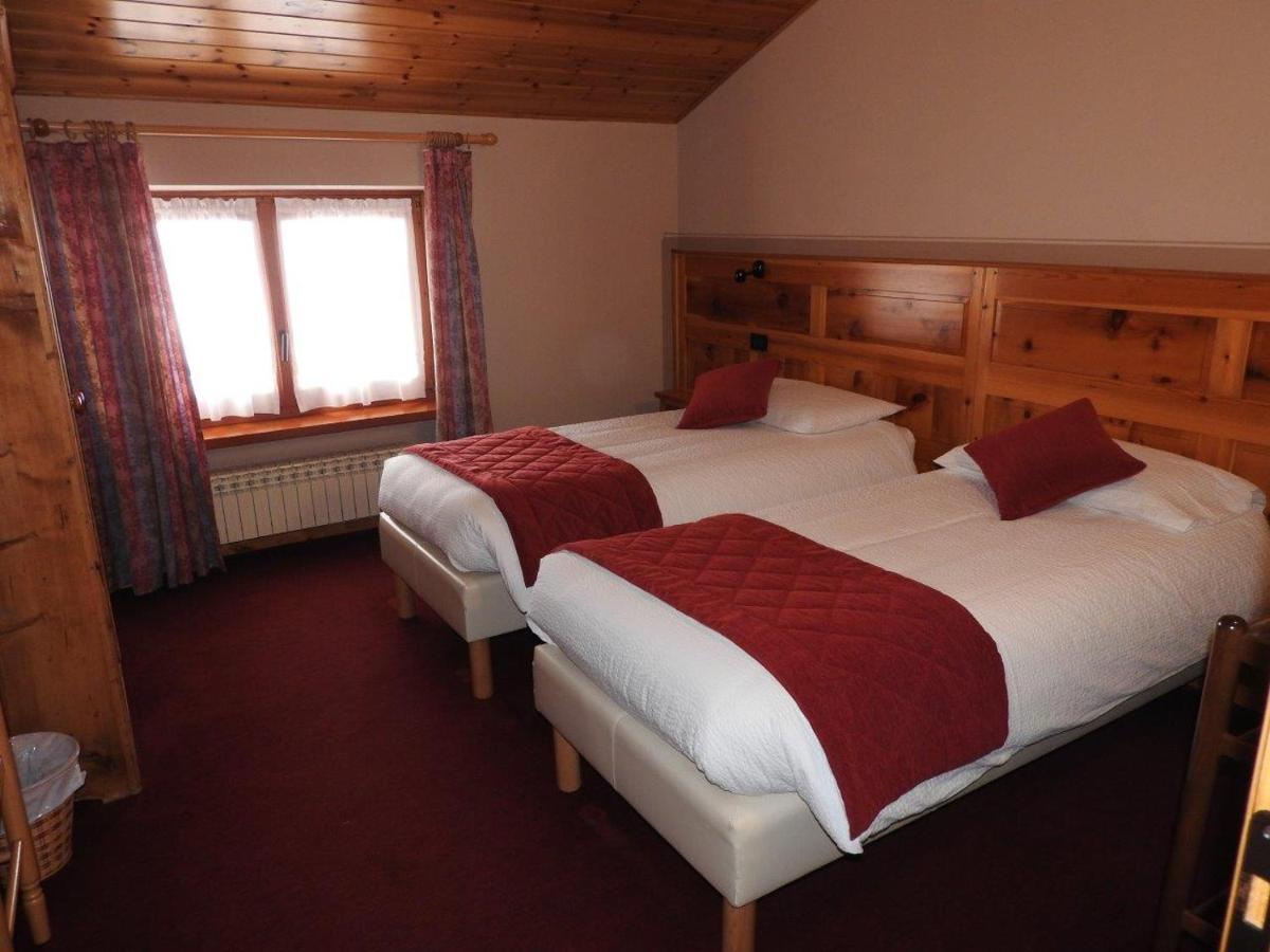 Hotel Le Clocher Champoluc Eksteriør billede